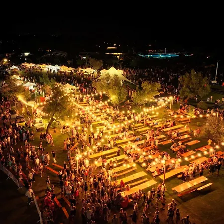 אתר קמפינג Village Capalonga ביביונה