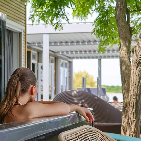 אתר קמפינג Village Capalonga