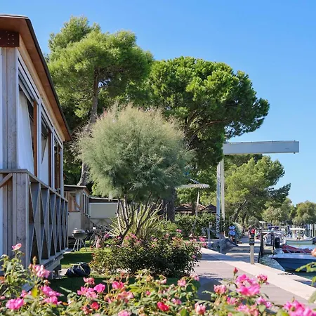 אתר קמפינג Village Capalonga 3*