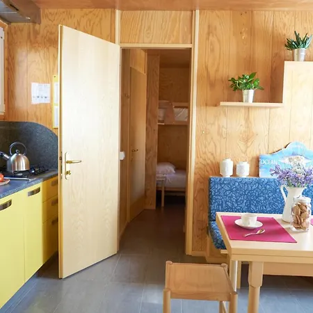 Village Capalonga 3* 비비오네