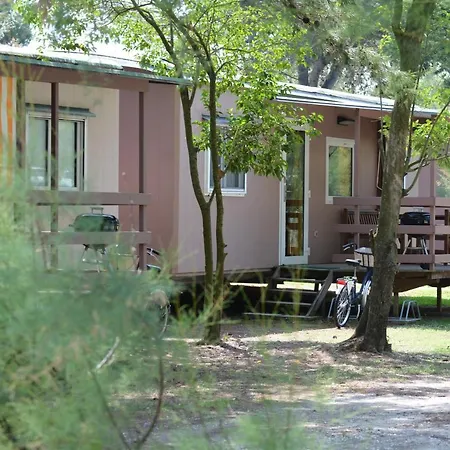 Village Capalonga אתר קמפינג