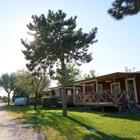 Village Capalonga Camping 3*