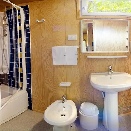 Village Capalonga אתר קמפינג